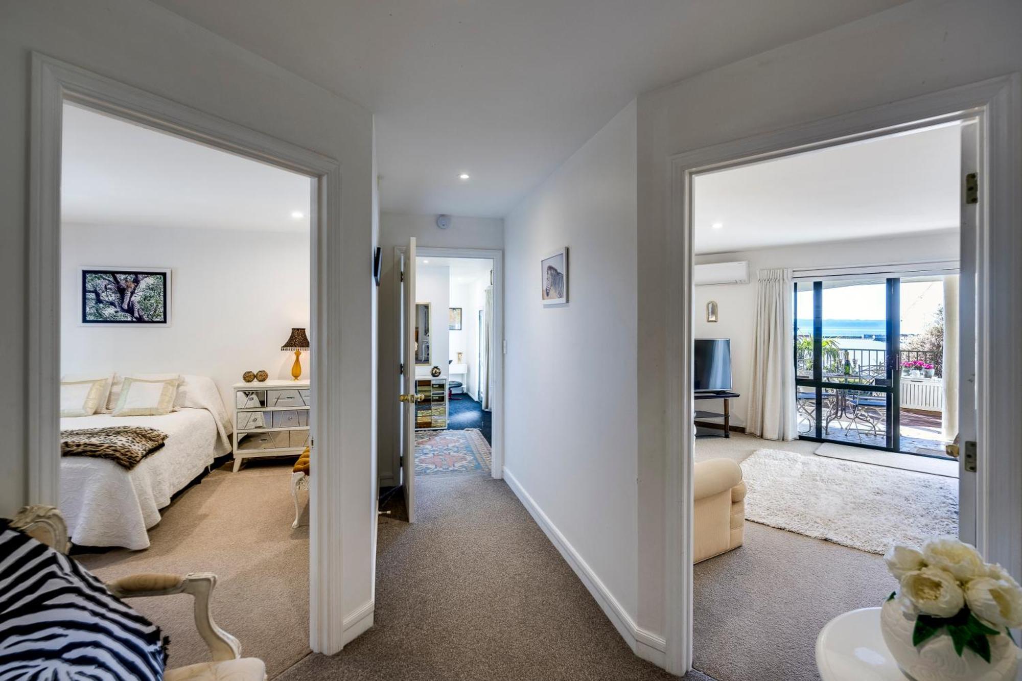 נאפייר Maison Blue - Chic Garden Apartment מראה חיצוני תמונה